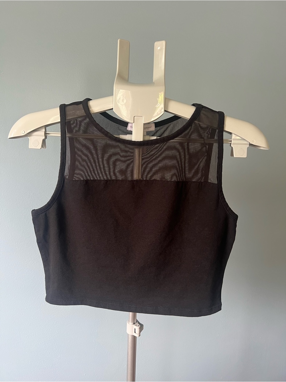 Ambiance Apparel Black Mesh Crop Top - Size Large
